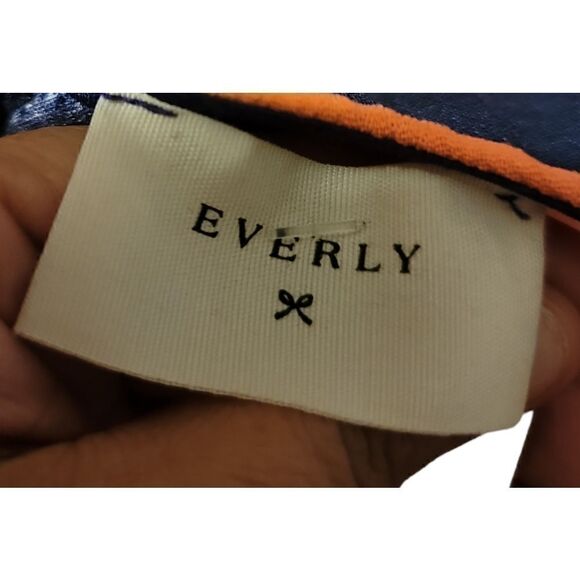 Everly Pink and Blue Striped Dress Size M - Picture 4 of 7